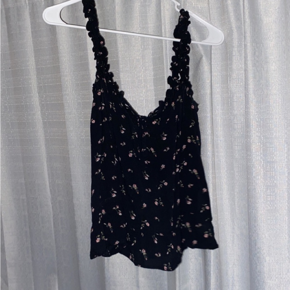 Hollister tank.